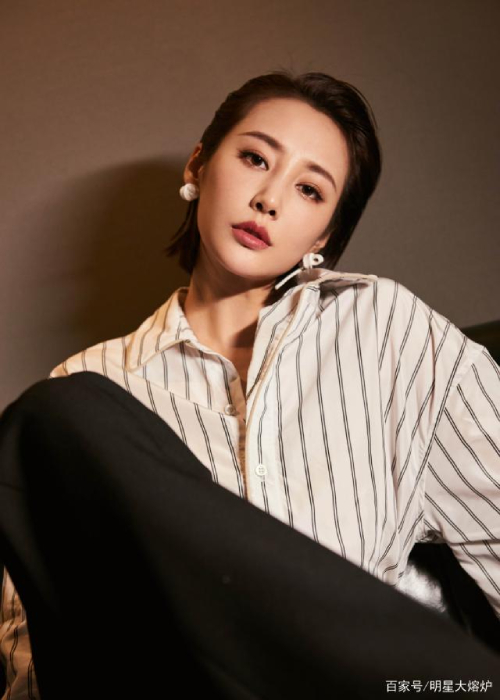 Mỹ nhân bị ghét nhất Như Ý Truyện: Đẹp mà toàn đóng vai ác, gặp chỉ trích vì gần gũi 1 mỹ nam hạng A - Ảnh 13. Mỹ nhân bị ghét nhất Như Ý Truyện: Đẹp mà toàn đóng vai ác, gặp chỉ trích vì gần gũi 1 mỹ nam hạng A - Ảnh 13.