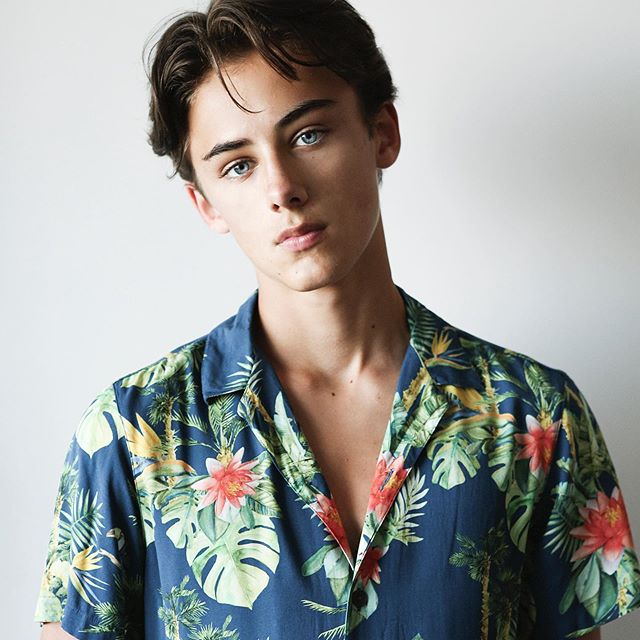 Ch&agrave;ng trai được mệnh danh thiếu ni&ecirc;n đẹp nhất thế giới, ngoại h&igrave;nh như tạc tượng giờ ra sao khi đ&atilde; trưởng th&agrave;nh? - Ảnh 5.