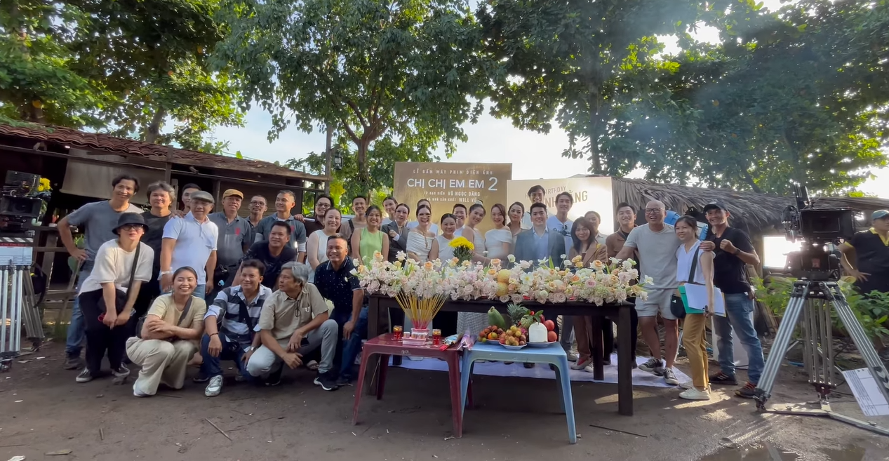 Ngọc Trinh bất ngờ lộ diện cạnh cô dâu đình đám nhất hiện nay, thế chỗ Chi Pu - Thanh Hằng ở dự án mới? - Ảnh 3. Ngọc Trinh bất ngờ lộ diện cạnh cô dâu đình đám nhất hiện nay, thế chỗ Chi Pu - Thanh Hằng ở dự án mới? - Ảnh 3.