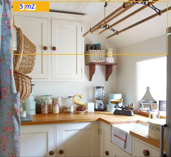 3 cách giúp chị em tận dụng 5 mét vuông, biến phòng bếp trở nên gọn gàng - Ảnh 1.