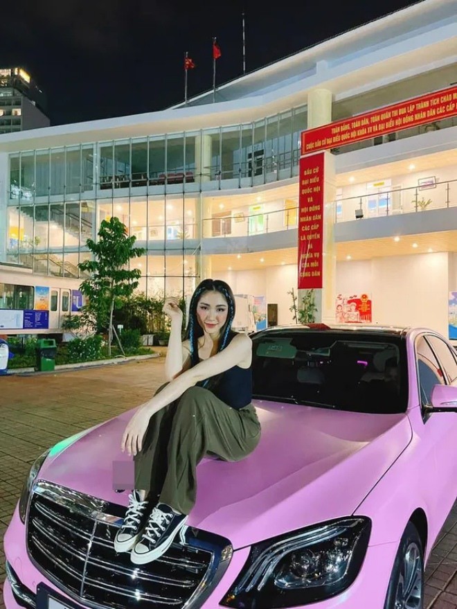 After the Academy of Stars, Hoa Minzy, Hoang Yen Chibi prospered, bought 3-4 houses continuously - Photo 1.