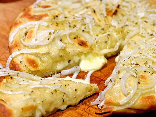 Các loại pizza ngon nổi tiếng trên thế giới - Ảnh 25.