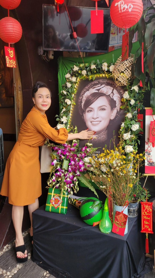 Việt Hương khiến khán giả xúc động khi nhớ về kỷ niệm với cố ca sĩ Phi Nhung - Ảnh 5.