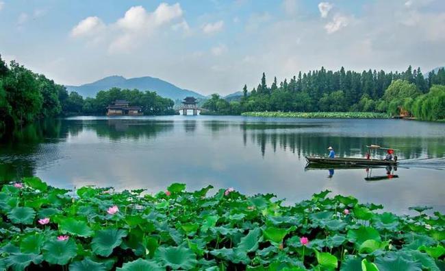 Kỳ lạ thành phố giàu bậc nhất Trung Quốc: Người dân sang chảnh chỉ muốn sống chậm, toàn điều khó hiểu nhưng ai cũng mê đắm - Ảnh 8.