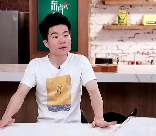 Thầy giáo mê nhảy và giảng viên livestream bán hàng chứng minh một điều: Người tài giỏi biết dung hòa giữa đam mê và thành công - Ảnh 3.