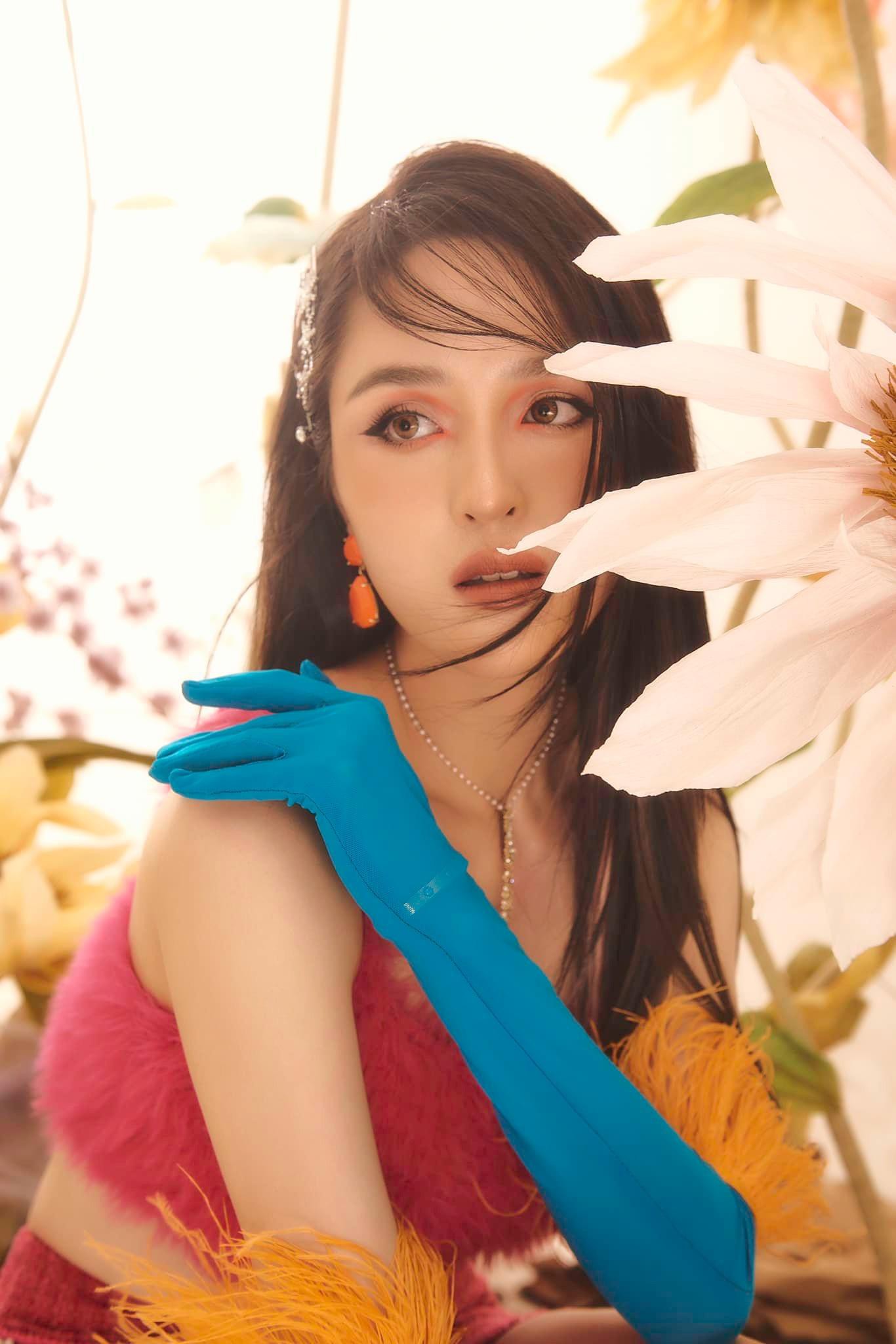 Gu thời trang thăng hạng ng&agrave;y c&agrave;ng n&oacute;ng bỏng, s&agrave;nh điệu của &Aacute; hậu 2 con Ho&agrave;ng Anh - Ảnh 11.