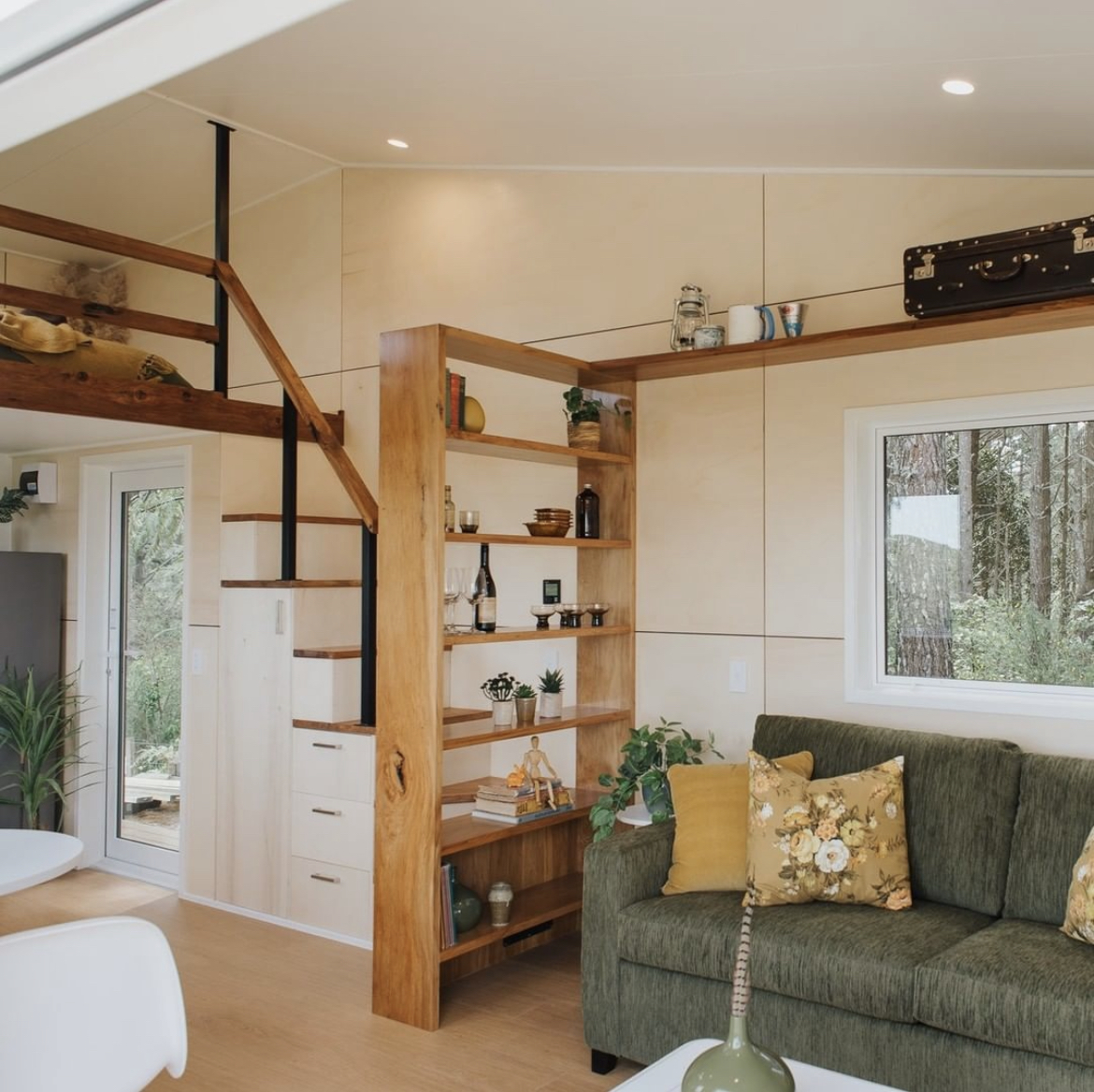Ngôi nhà nhỏ xíu chưa đến 24m² nhưng bên trong tiện nghi, chẳng thiếu ...