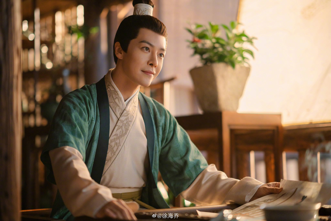 Ng&ocirc;i sao đang bị gh&eacute;t nhất Mộng Hoa Lục: Mất ngủ v&igrave; Lưu Diệc Phi, gặp chỉ tr&iacute;ch v&ocirc; cớ v&igrave; qu&aacute; trẻ - Ảnh 2.