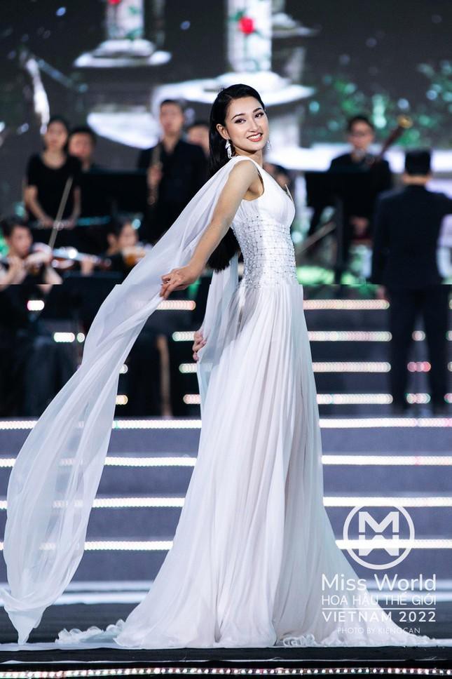 Những ứng viên sáng giá tại Miss World Vietnam 2022 khoe dáng cực phẩm với bikini - Ảnh 16.