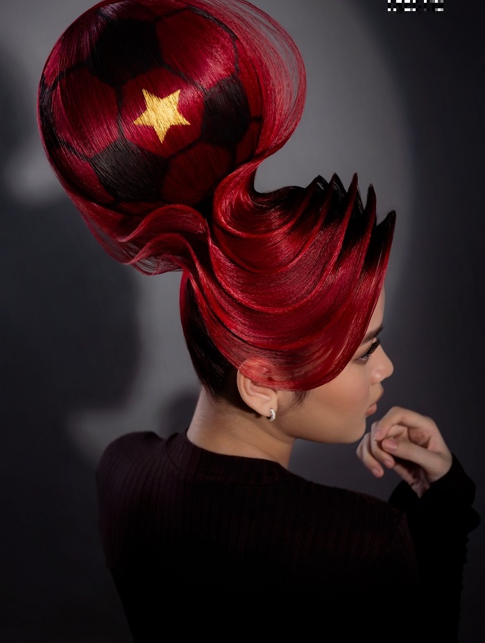 Chàng trai trẻ tài hoa và những kiểu tóc độc lạ khiến dân tình mê mẩn - Ảnh 4.