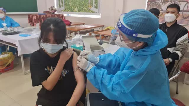 WHO: Đẩy nhanh tiêm mũi 3, 4 để bảo vệ người dân trước sự xâm nhập của biến thể Omicron BA.5 - Ảnh 2.