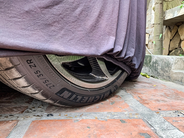 Dàn siêu xe gần 400 tỷ đồng đã đến Hà Nội, Koenigsegg Regera và McLaren Senna nằm trùm bạt chờ tỏa sáng - Ảnh 17. Dàn siêu xe gần 400 tỷ đồng đã đến Hà Nội, Koenigsegg Regera và McLaren Senna nằm trùm bạt chờ tỏa sáng - Ảnh 17.