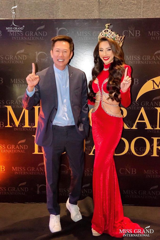 Đương kim Hoa hậu Hoà bình Thái Lan sang Việt Nam dự họp báo khởi động Miss Grand Vietnam 2022 - Ảnh 4.