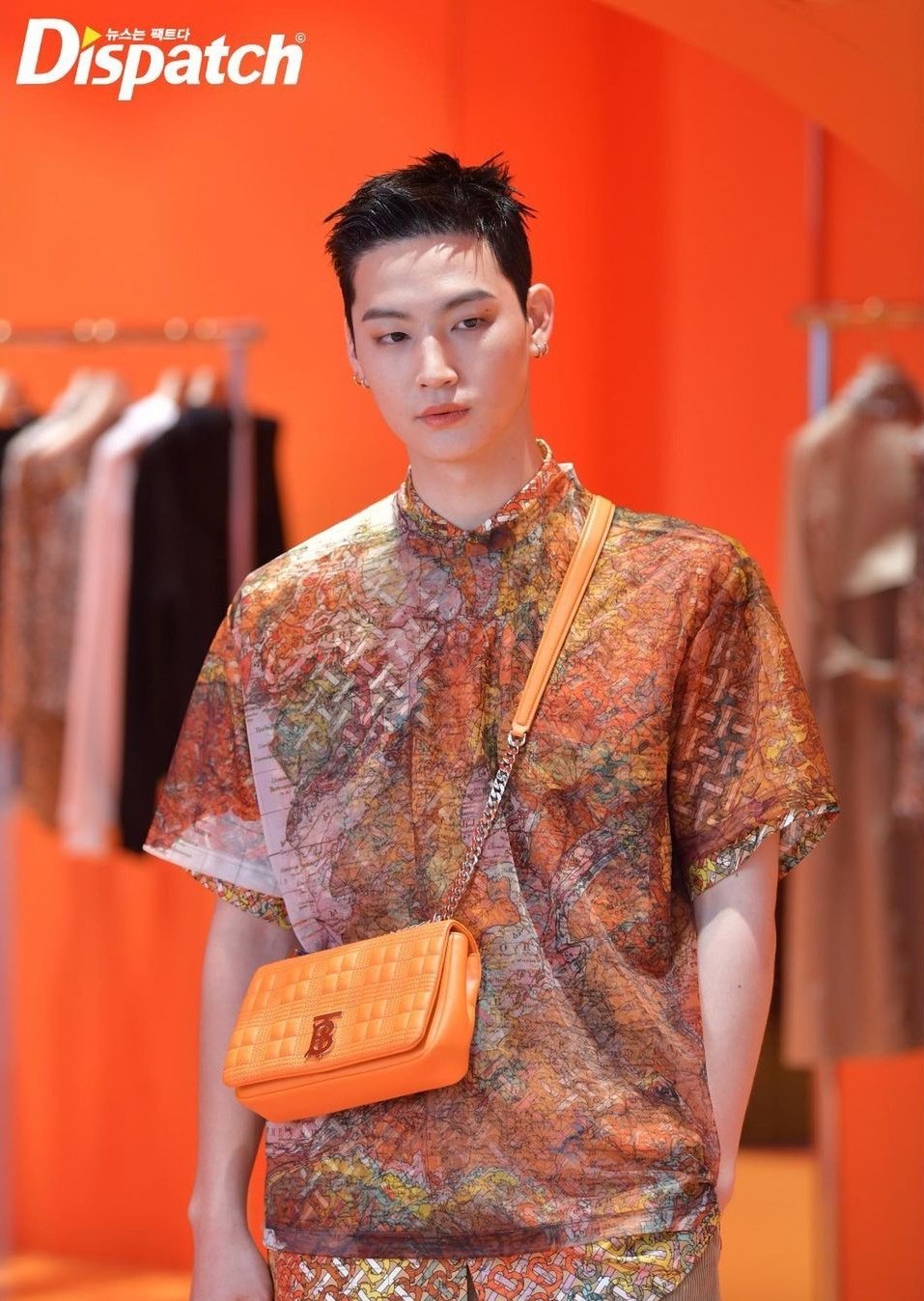 Dàn sao đình đám hội ngộ tại sự kiện của Burberry: Nữ thần thế hệ mới Moon Ga Young đọ sắc cùng Kim Ji Won, Dara (2NE1) - Ảnh 6. Dàn sao đình đám hội ngộ tại sự kiện của Burberry: Nữ thần thế hệ mới Moon Ga Young đọ sắc cùng Kim Ji Won, Dara (2NE1) - Ảnh 6.