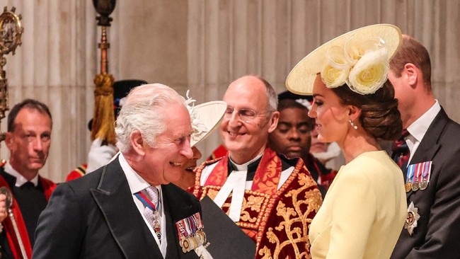 A special moment shows that Princess Kate is loved by her parents-in-law and the delicate gesture of the royal bride - Photo 3.