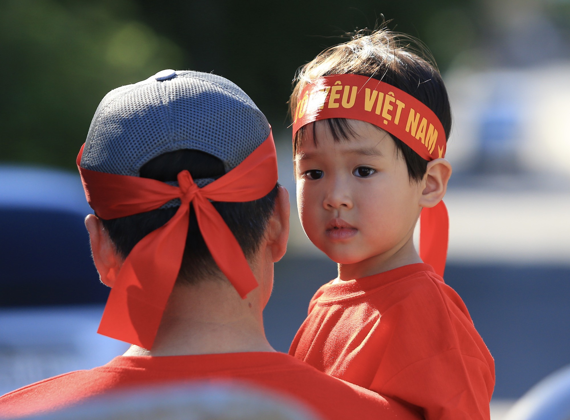 Van Toan sat contemplatively looking at his teammates, Dung Quang Nho recharged before U23 Vietnam played - Photo 10.