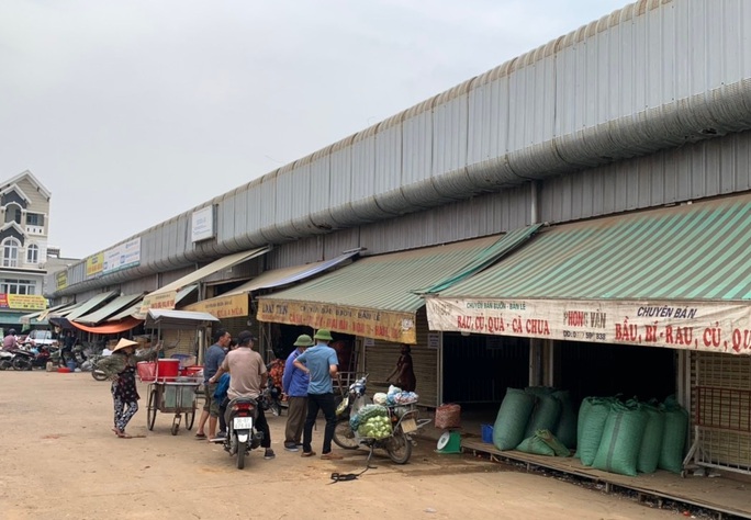 A man was stabbed to death at the largest wholesale market in Thanh Hoa - Photo 2.