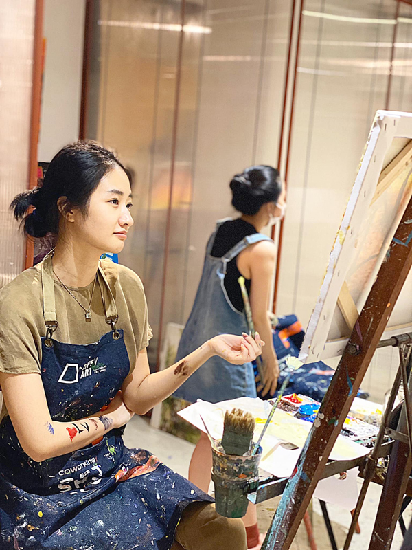 Cuộc sống nhiều thay đổi sau 6 năm đăng quang của Hoa hậu Thu Ng&acirc;n - Ảnh 4.