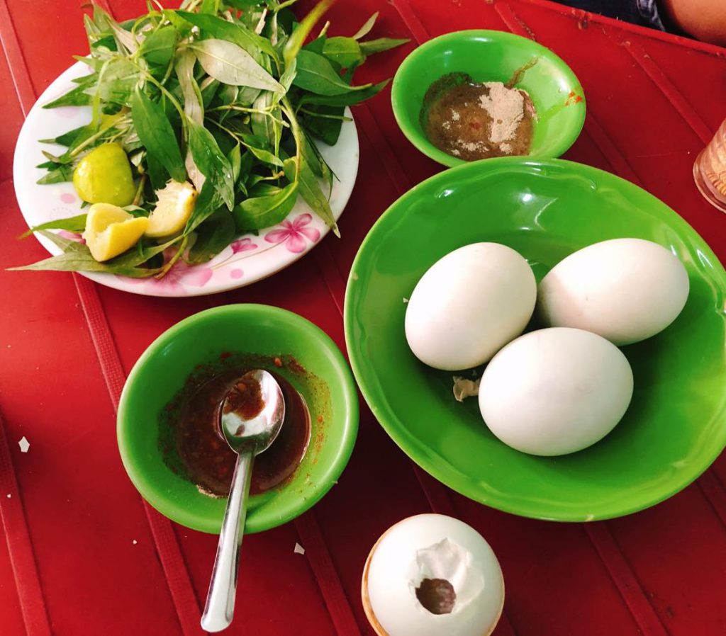 Biên Hoà có gì ngon mà khiến hội sành ăn đến tận nơi để lùng sục cho bằng được? - Ảnh 7. Biên Hoà có gì ngon mà khiến hội sành ăn đến tận nơi để lùng sục cho bằng được? - Ảnh 7.