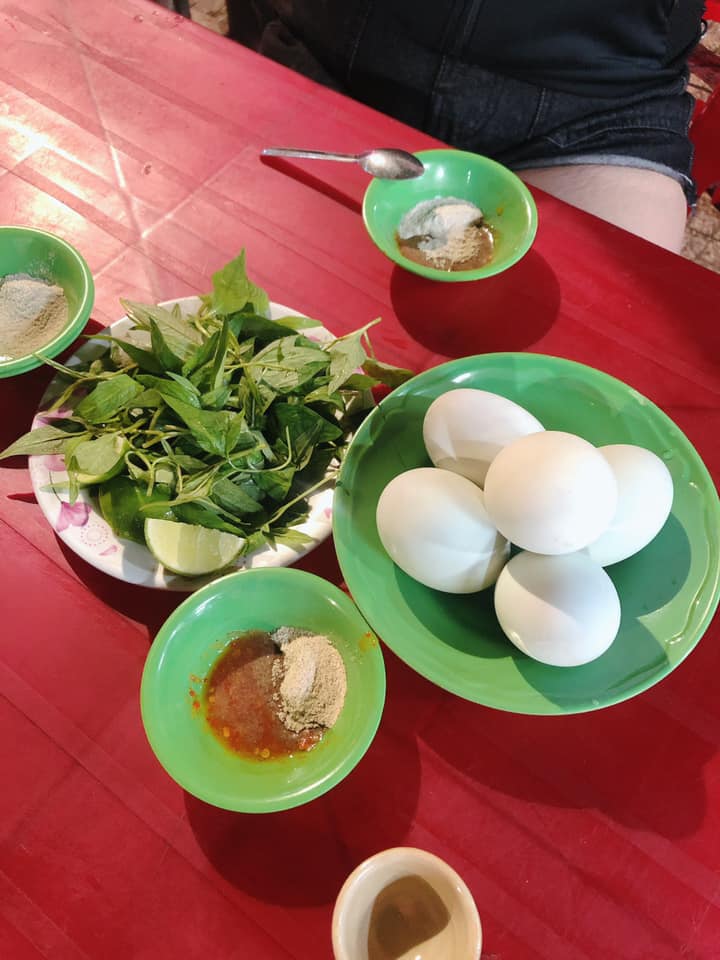 Biên Hoà có gì ngon mà khiến hội sành ăn đến tận nơi để lùng sục cho bằng được? - Ảnh 8. Biên Hoà có gì ngon mà khiến hội sành ăn đến tận nơi để lùng sục cho bằng được? - Ảnh 8.