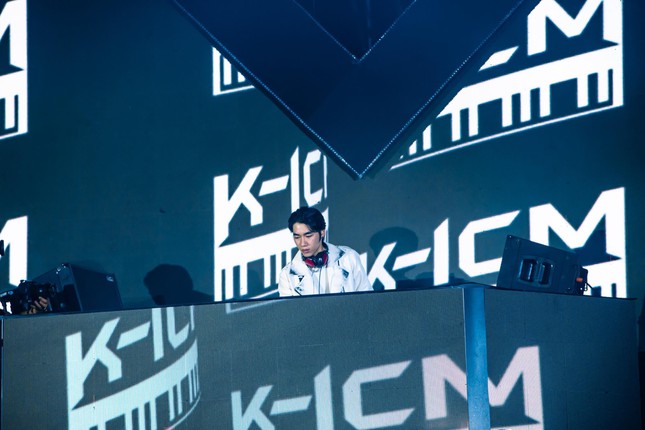 Dù chưa hết bệnh, K-ICM vẫn quyết tâm sang châu Âu để trình diễn trong lễ hội nhạc điện tử - Ảnh 1.