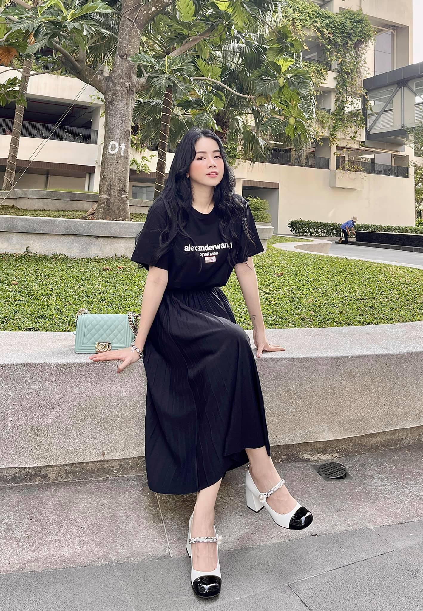 Phong c&aacute;ch thời trang từ c&aacute; t&iacute;nh đến hường phấn của Mie, l&agrave; DJ m&agrave; cứ ngỡ fashionista! - Ảnh 19.