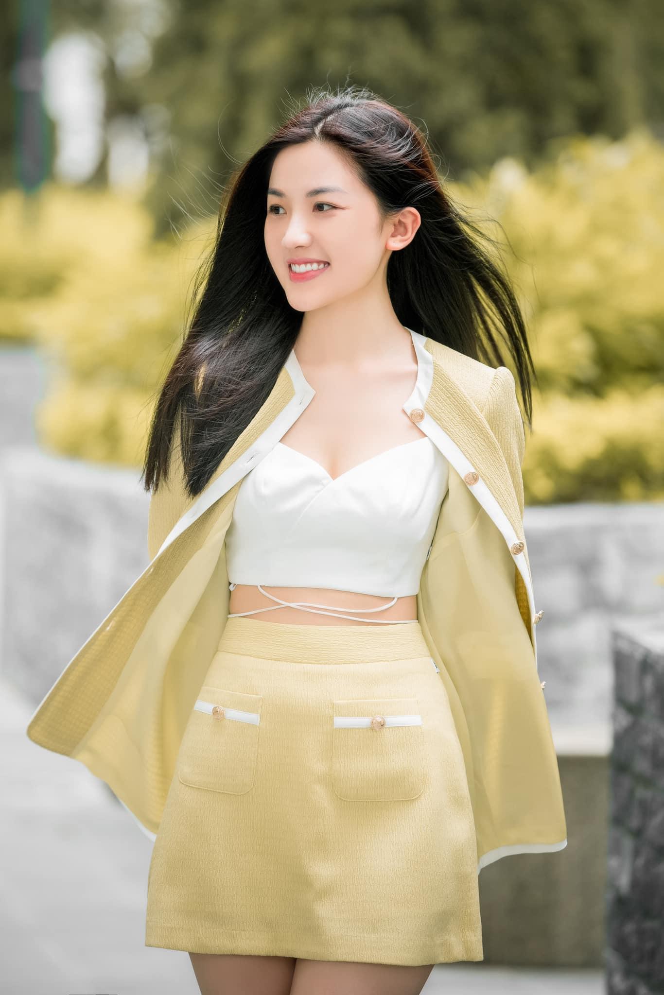 Lương Thanh tung ảnh bikini đẹp hút hồn - Ảnh 4. Lương Thanh tung ảnh bikini đẹp hút hồn - Ảnh 4.