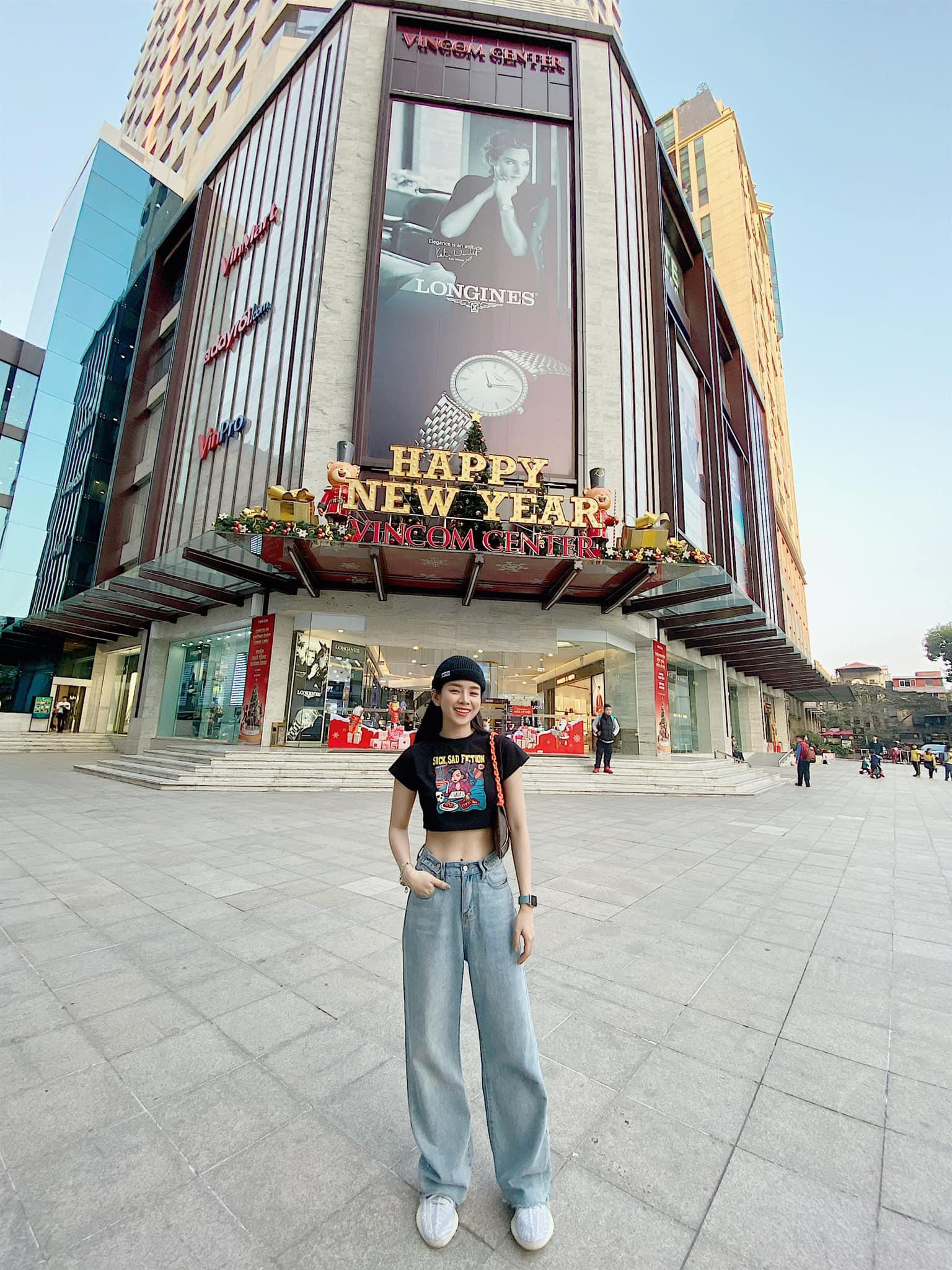 Phong c&aacute;ch thời trang từ c&aacute; t&iacute;nh đến hường phấn của Mie, l&agrave; DJ m&agrave; cứ ngỡ fashionista! - Ảnh 6.