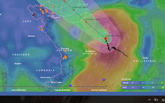 Bão số 1 cường độ mạnh, hai kịch bản có thể xảy ra - Ảnh 1.