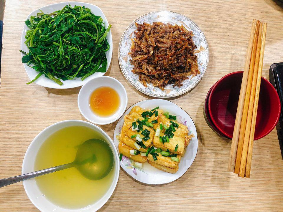 Chi ti&ecirc;u sinh hoạt 3 triệu đồng/th&aacute;ng: Gia đ&igrave;nh th&agrave;nh phố g&acirc;y sốc v&igrave;... vẫn thừa! - Ảnh 2.