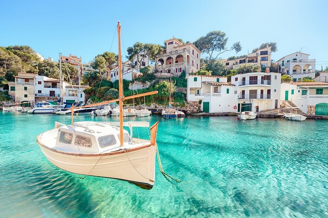 Tại sao đảo Majorca tại Tây Ban Nha lại thu hút lượng lớn khách du lịch, đặc biệt là người nổi tiếng trên khắp thế giới? - Ảnh 2.
