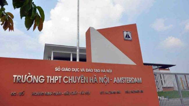 Ở trường THPT chuyên Hà Nội - Amsterdam học gì? Phụ huynh có con đang theo học tại đây chia sẻ cực chi tiết, nhiều thông tin bất ngờ - Ảnh 1.