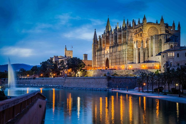 Tại sao đảo Majorca tại Tây Ban Nha lại thu hút lượng lớn khách du lịch, đặc biệt là người nổi tiếng trên khắp thế giới? - Ảnh 4.