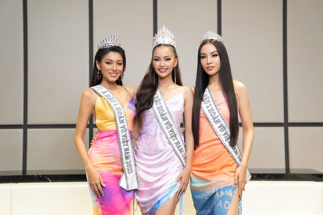 Những bộ cánh tai nạn của dàn Hoa hậu: Tiểu Vy, Thùy Tiên hay Kim Duyên đều khó tránh - Ảnh 11.