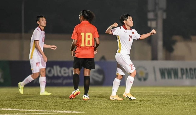 Hủy diệt Timor Leste 6-0, tuyển nữ Việt Nam giành vé sớm vào bán kết - Ảnh 1.