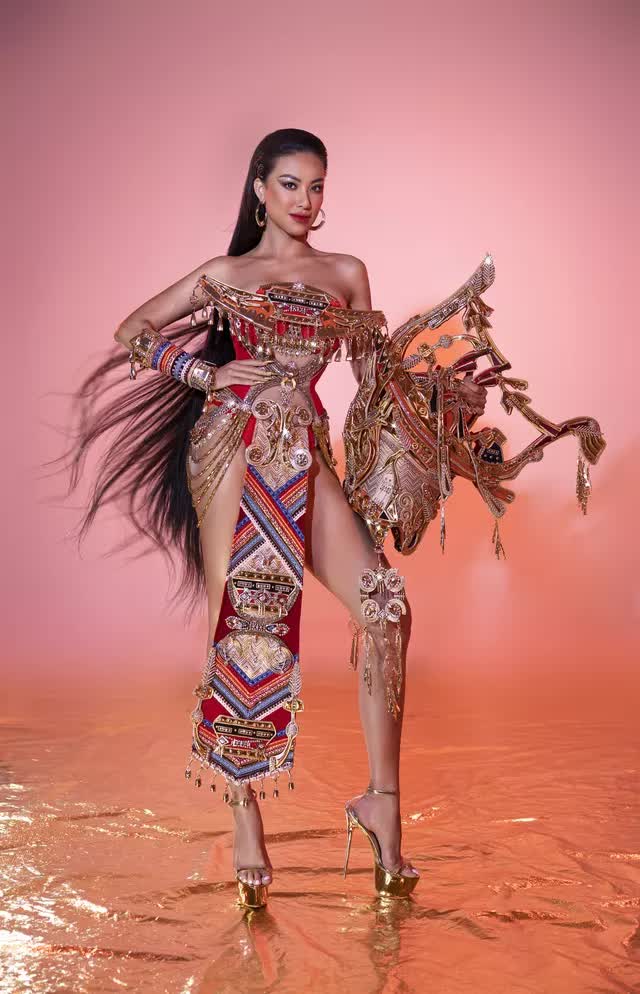 Cận cảnh trang phục dân tộc nặng 30kg của Kim Duyên tại Miss Supranational 2022 - Ảnh 7.