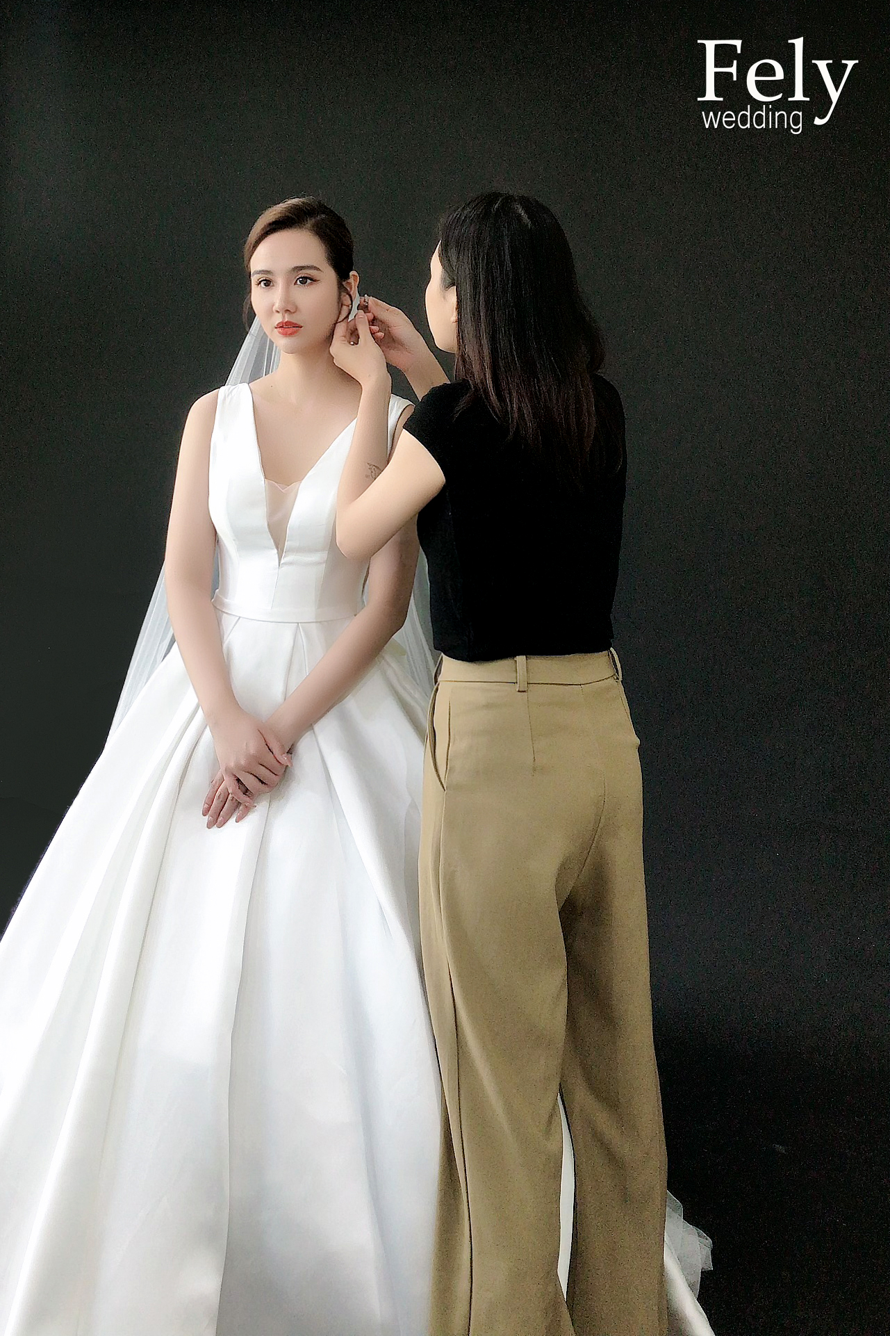 Behind-the-scenes of the last episode of Thuong The Sunny Day Returns: Huyen Lizzie wears a beautiful wedding dress that is not inferior to the Korean version - Photo 5.