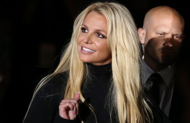 Britney Spears cảm thấy bị xúc phạm khi xem loạt phim tài liệu về chính mình - Ảnh 2.