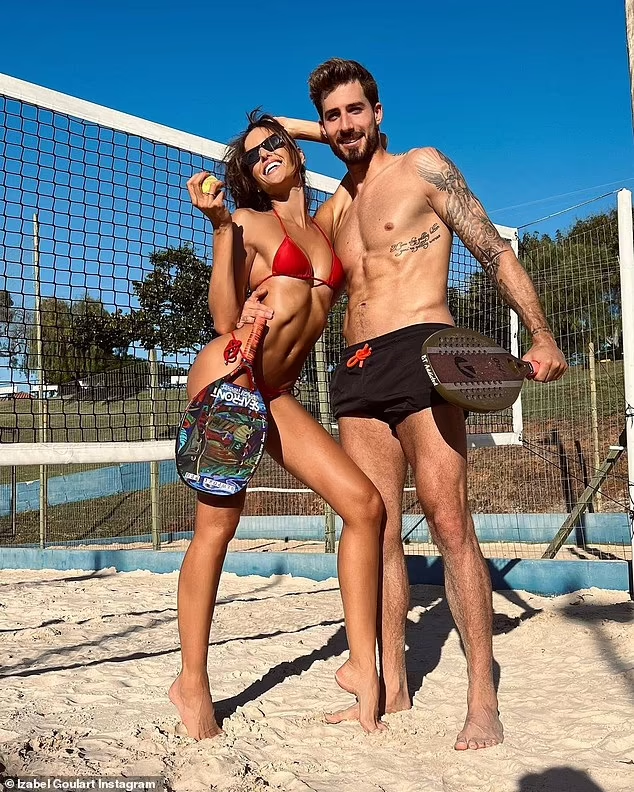 Siêu mẫu Izabel Goulart khoe body nóng bỏng nghẹt thở với bikini - Ảnh 6.