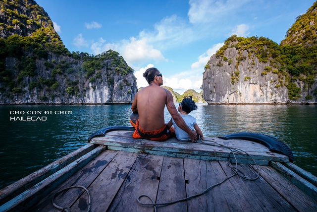 Cậu bé 3 tuổi cùng bố “phượt” Cát Bà: Được trekking, băng rừng, lội bùn từ khi 22 tháng tuổi, luôn thích thú với những trải nghiệm mới - Ảnh 10.