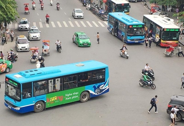 Xe buýt Hà Nội chạy 100% công suất từ ngày 15/7 - Ảnh 1.