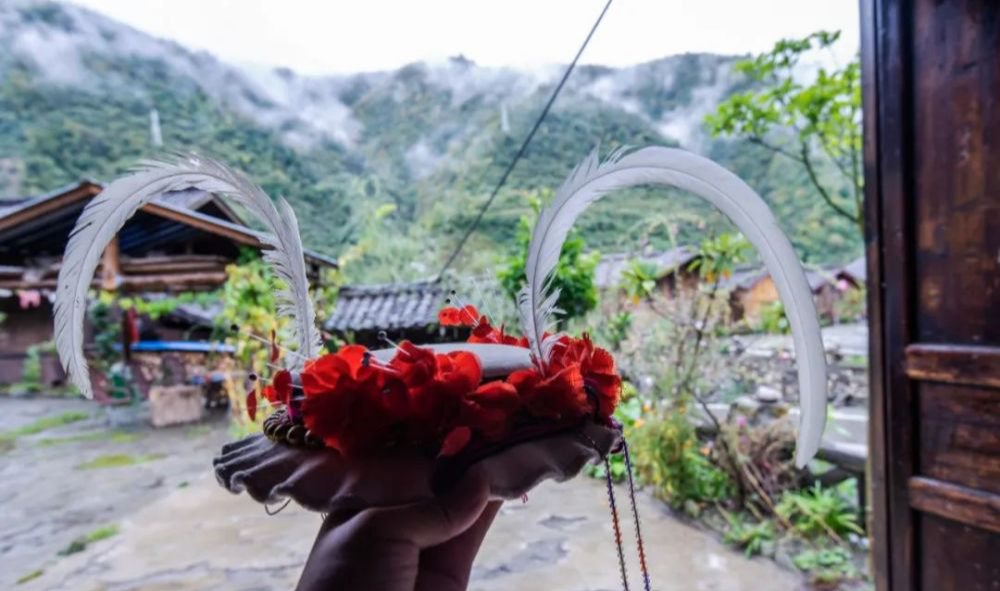 Cổ trại b&ecirc;n bờ hồ ở Trung Quốc: Nơi cư ngụ của bộ tộc xưa, xem g&agrave; l&agrave; vị thần ban ơn v&agrave; ph&uacute;c l&agrave;nh - Ảnh 7.