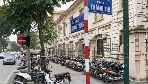 Hà Nội: Phương tiện sẽ được lưu thông hai chiều trên phố Quang Trung và Phùng Hưng - Ảnh 1.