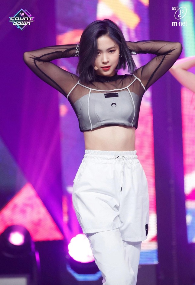 7 nữ idol sở hữu vòng eo con kiến: Không thể thiếu Jennie (BLACKPINK) - Ảnh 11.