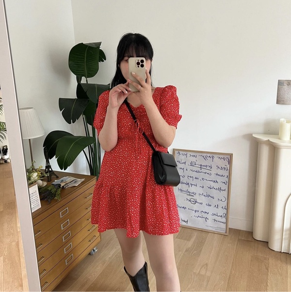 Kho&aacute;c một bộ đồ mất lu&ocirc;n bụng mỡ sồ sề - Ảnh 14.
