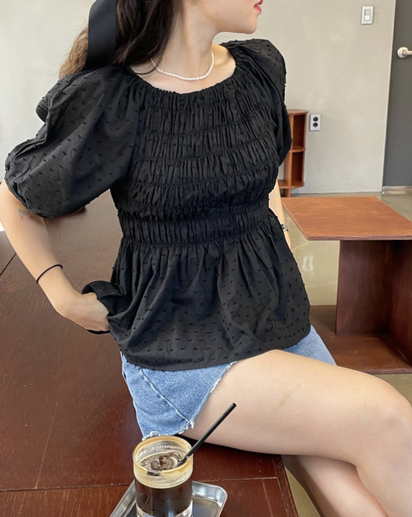 Kho&aacute;c một bộ đồ mất lu&ocirc;n bụng mỡ sồ sề - Ảnh 7.