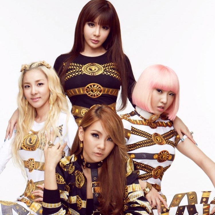 Loạt hit Kpop suýt rơi vào tay người khác: Ca khúc mùa hè của BLACKPINK vốn thuộc về đàn chị, bài của EXO dự định dành cho... nhóm nữ - Ảnh 12. Loạt hit Kpop suýt rơi vào tay người khác: Ca khúc mùa hè của BLACKPINK vốn thuộc về đàn chị, bài của EXO dự định dành cho... nhóm nữ - Ảnh 12.