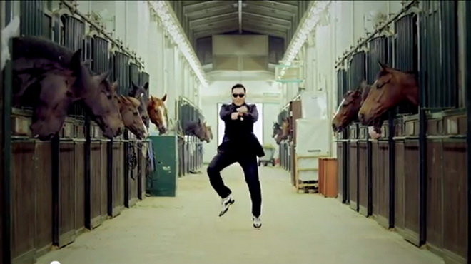 10 năm ra mắt, Gangnam Style vẫn là tượng đài lượt view trên YouTube - Ảnh 1.
