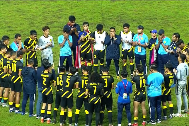 Hạ Lào 2-0, Malaysia trở thành nhà vô địch U19 Đông Nam Á  - Ảnh 1.