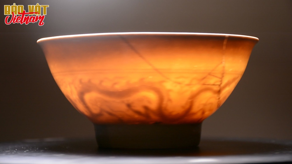 Kỳ diệu chiếc b&aacute;t si&ecirc;u mỏng của Ho&agrave;ng th&agrave;nh Thăng Long: &Aacute;nh s&aacute;ng xuy&ecirc;n qua, soi thấy rồng - Ảnh 5.